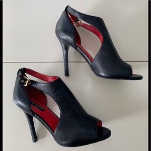 Charles Jourdan Black Leather Heels
